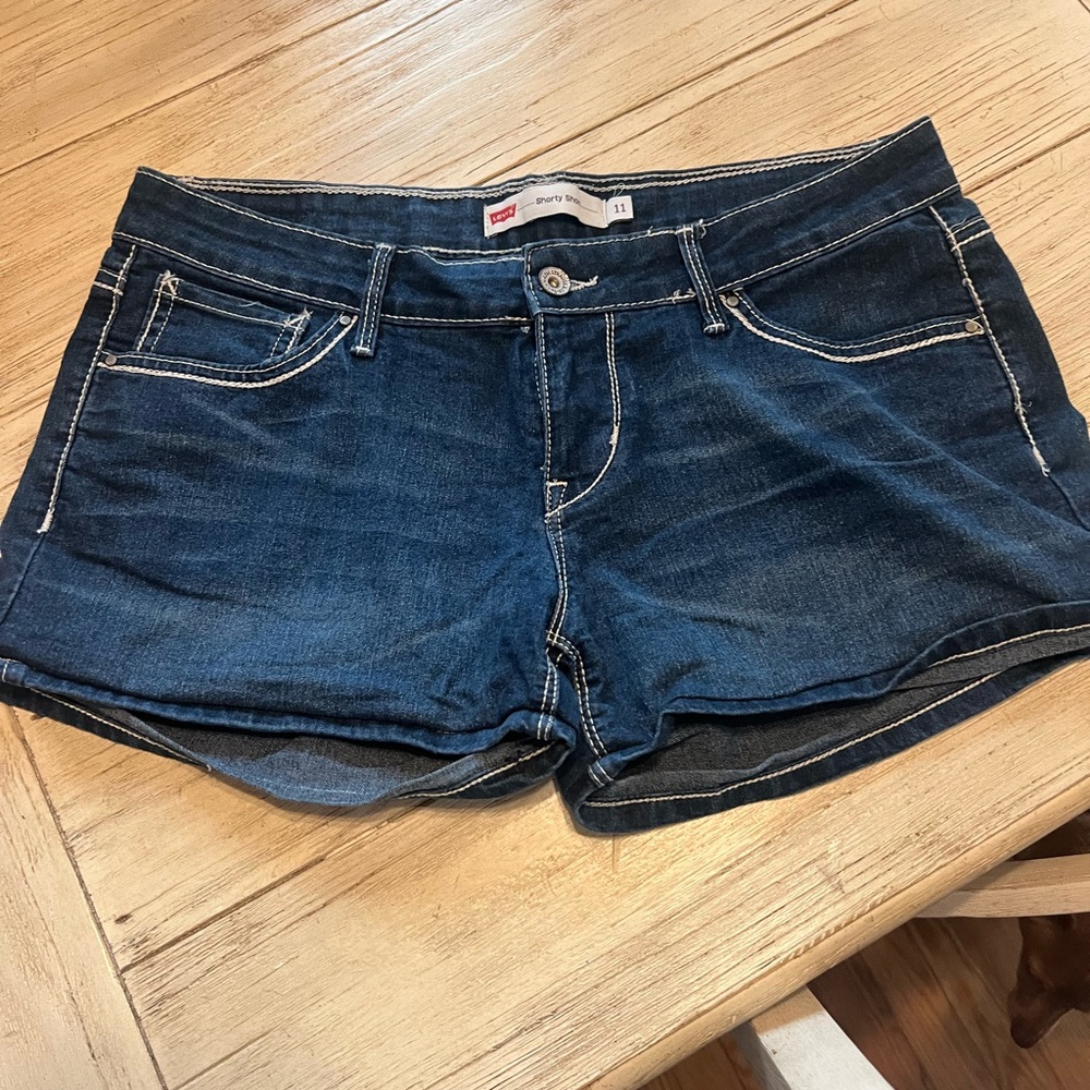 Levi’s shorts